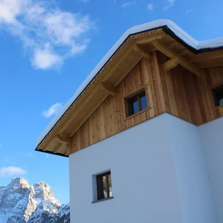 Pelmo Mountain Apartment