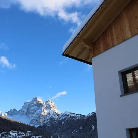 Pelmo Mountain Apartment